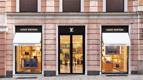 louis vuitton subito genova|Louis Vuitton Genova store, Italy.